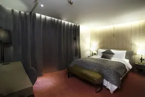 Eastonbay Hotel - Image 3