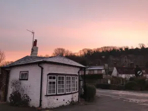 Wonderfully Quirky 3BD Home Amberley West Sussex - Image 3