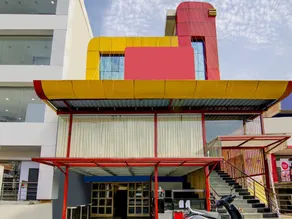 Hotel Ruchi by OYO Rooms - Image 4