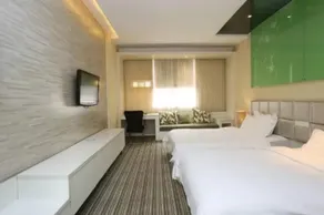 Traffic Hotel Chengdu - Image 5