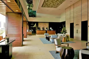  Ka Laʻi Waikiki Beach, LXR Hotels & Resorts - Image 4