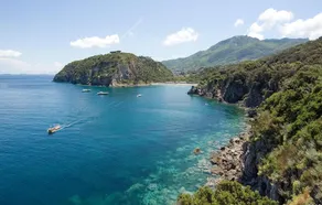 Nice Apartment in Ischia With 3 Bedrooms and Wifi - Image 4