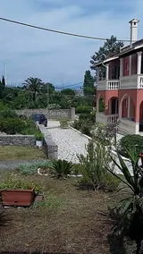 Ethnic Hotel - Image 4