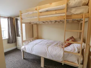 June Cottage - Image 3