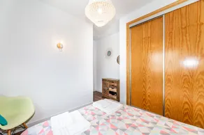 C29 - Trendy Central Apartment with small Parking and Terrace - Image 2