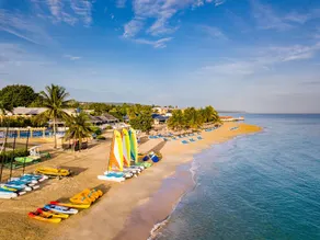 Jewel Runaway Bay Resort & Waterpark - Image 2