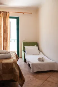 Villa Cariatis - Image 3