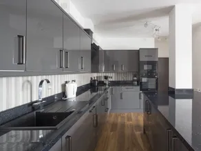 Manhattan Heights - Image 4