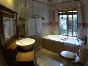 Kleine-Eden Guest House - Image 2