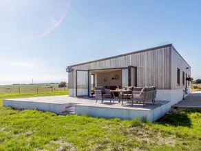 2-bed Modern Bungalow - Outstanding Country Views - Image 4