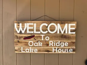 Oak Ridge Lake House - Image 4