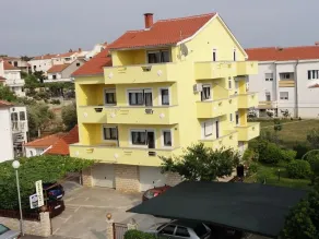 Apartments Vinko-100m from beach - Image 4