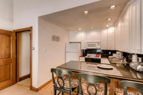 Westwind 206 2BD 2BA Gold Condo in Lionshead Village - Image 2