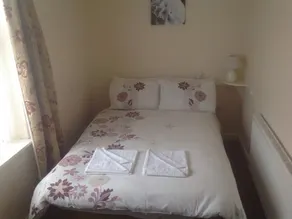San Diego Guest House - Image 2