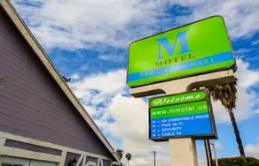 M Motel - Image 5