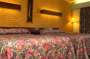 Downeast Motel - Image 5