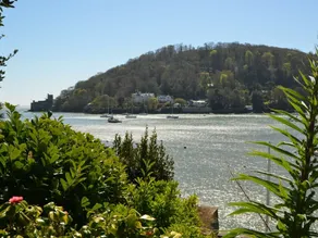 Luxury Holiday Home Just Outside Kingswear, With Beautiful View Over the Water - Image 4