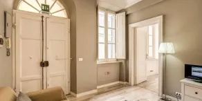 Colosseo 2 Bedroom Walking Distance - Image 4