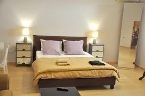 Studio in the center of Glyfada - Image 5