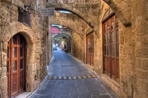 Old Town Roloi House - Image 5