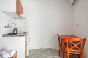 Grace Studios & Apartments - Image 3