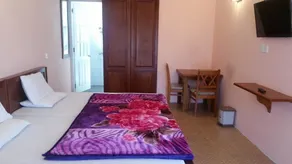 Maha Royal Hotel - Image 5
