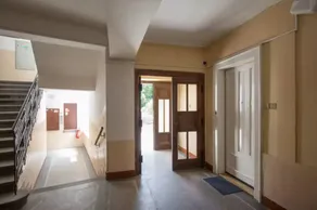 Chic and Spacious Buzulucka Apartment - Image 4