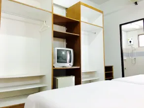 Taweeporn Guest House - Image 5