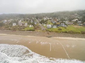 Pine Beach Retreat - Image 3