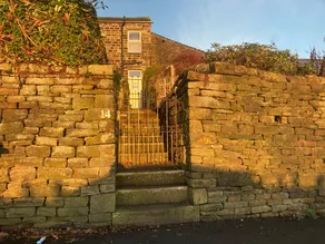 Daffodil Cottage - Image 3