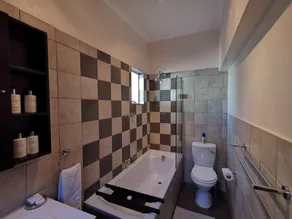 The Hillside House - Image 4