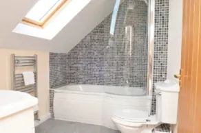 Cotswolds Valleys Accommodation - Stony House - Exclusive use spacious four bedroom holiday home - Image 5