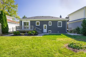 Stunning and Exclusive Home in Burlington - Image 3