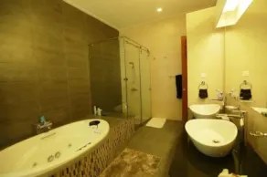 The Sanctuary Boutique Bungalow Kandy - Image 2