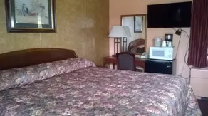 Sterling Motel - Image 4