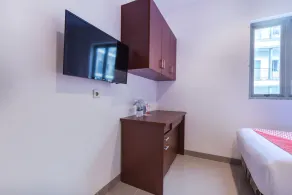 Urban Residence by OYO Rooms - Image 3