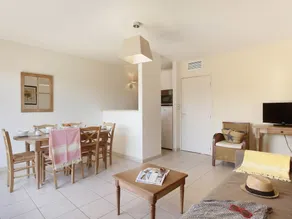 Comfortable Apartment With air Conditioning in the Luberon - Image 5