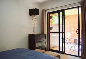 Quiet 1 Bedroom Flat in Concord - Image 2