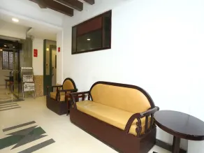 Select Residency by OYO Rooms - Image 4
