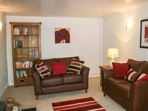 Derwent Cottage - Image 3