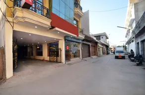 Grand Park By OYO Rooms - Image 3