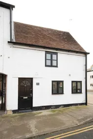 Theoc Cottage in Historic Tewkesbury - Image 4