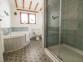 Spring Cottage - Image 4