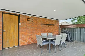 Newcastle Short Stay Apartments - Glebe Road Adamstown - Image 4