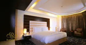 Ranjee's Hotel - Image 5