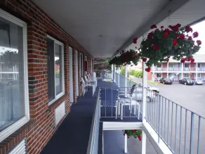 The Springs Motel - Image 5