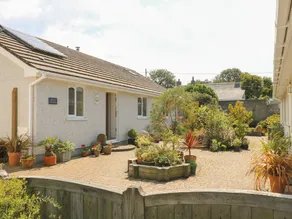 Suntrap Hideaway - Image 3