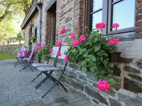 Cottage in Baillamont With Terrace - Image 3