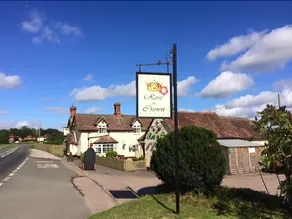 The Rose & Crown - Image 3