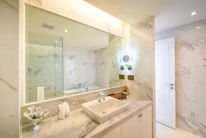 The Aristo Seaview Patong - Image 5